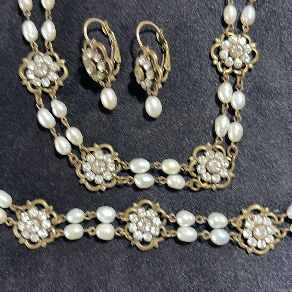 Liz Palacio SF Vintage Drop necklace, earrings bracelet set